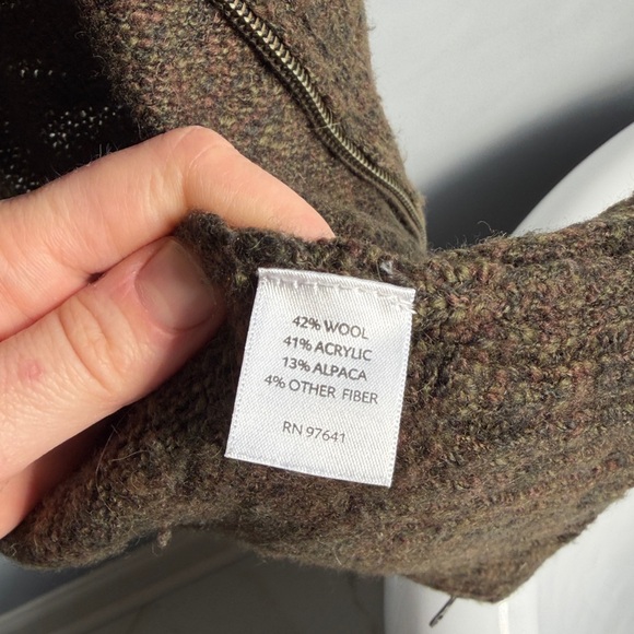 Brown and Green Sleeveless Wool Alpaca blend Sweater Vest, Large - Picture 7 of 10